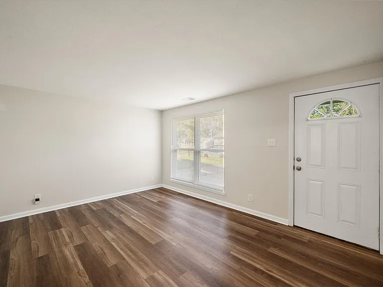 5533 Ridgecrest Rd — Photo 9