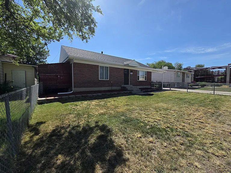 7941 S 3620 W — Photo 2