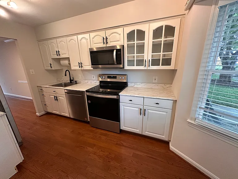 119 E Main St #1 — Photo 8