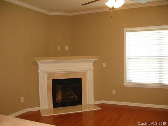 3rd image of 6527 Falls Lake Dr