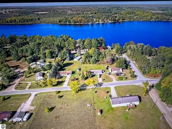 Lake Dr NE, Kalkaska, MI 49646