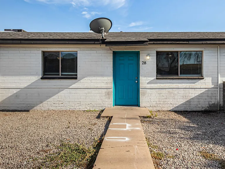 5525 N 27th Dr #17 — Photo 21