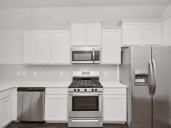 4th image of 15890 Mountlong Dr