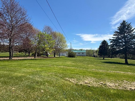 3rd image of 195 Greenbush Road