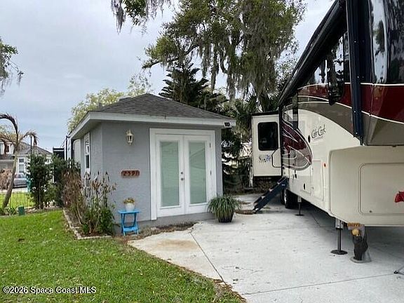 2nd image of 2591 Frontier Dr #327