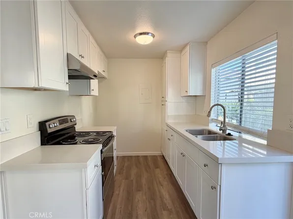23216 Orange Ave APT 7, Lake Forest, CA 92630