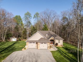 84 Lollar Dr, Monterey, TN 38574