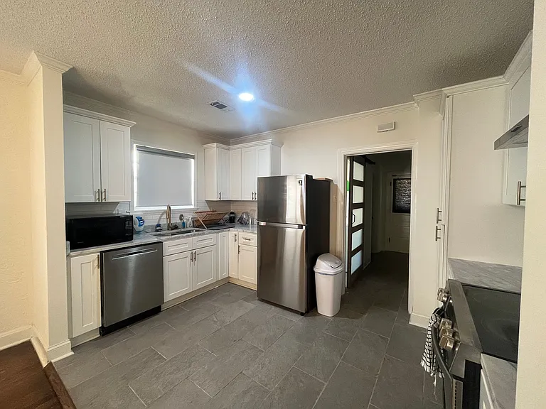 908 Maury St — Photo 19