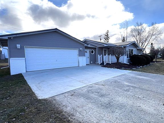 3rd image of 6951 Thelman Ave