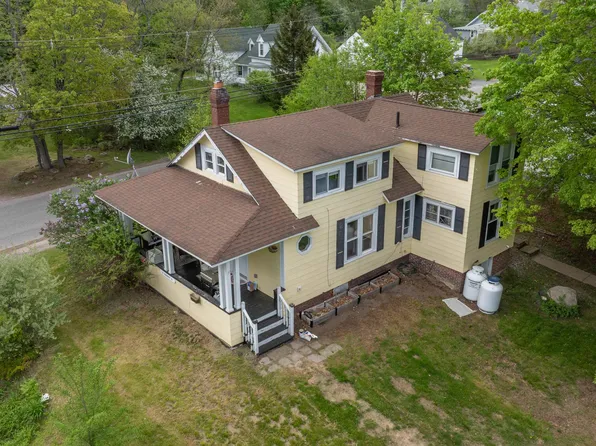 18 Wentworth Street, Plymouth, NH 03264