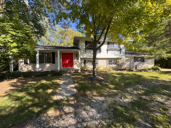 53446 Bancroft Dr, Shelby Township, MI 48316
