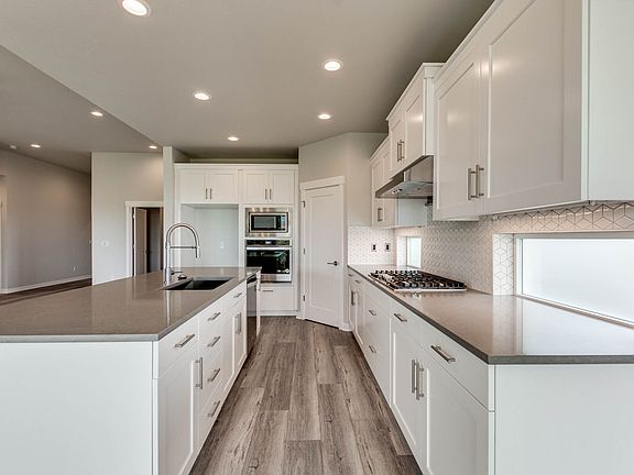 3rd image of 4480 SE 62nd Ave