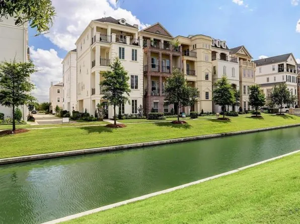 949 Blackshire Ln, Houston, TX 77055