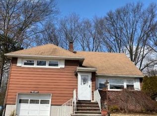 260 Hillside Ave, Cranford, NJ 07016