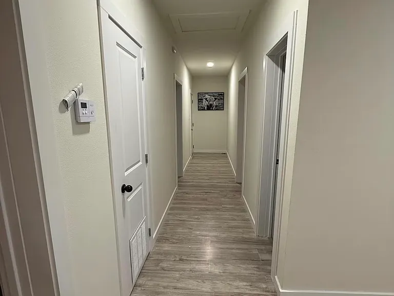4613 Virginia Ln — Photo 3