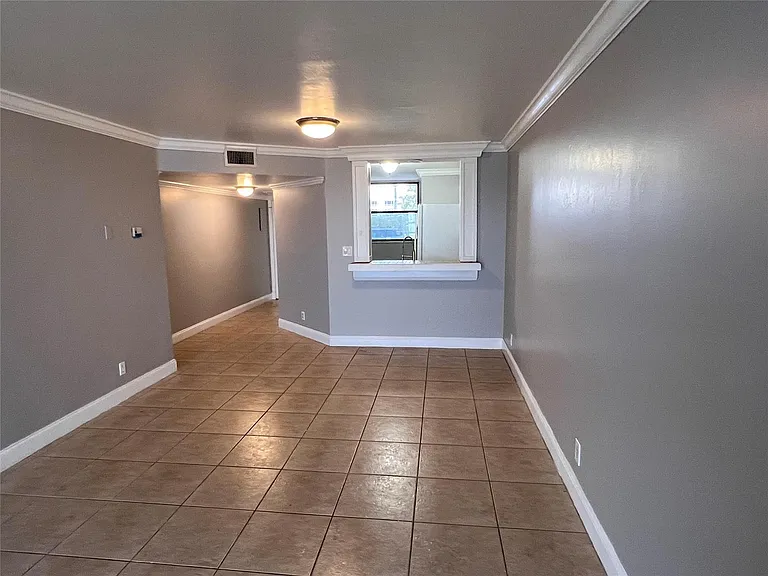 118 Lake Emerald Dr #103 — Photo 3