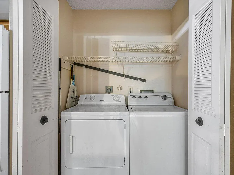 2780 Norfolk Pine Ct — Photo 15