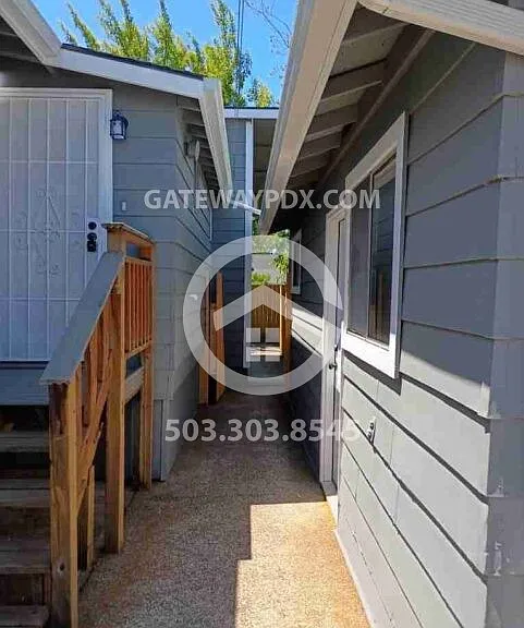 660 Monmouth St — Photo 22