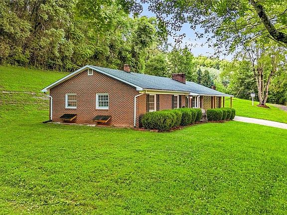 2nd image of 1394 Arbor Grove Church Rd