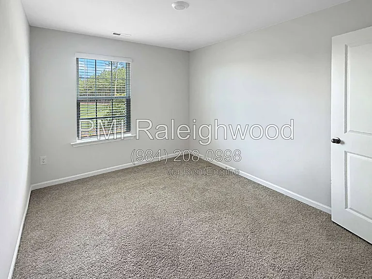 2301 Gracie Ln — Photo 17