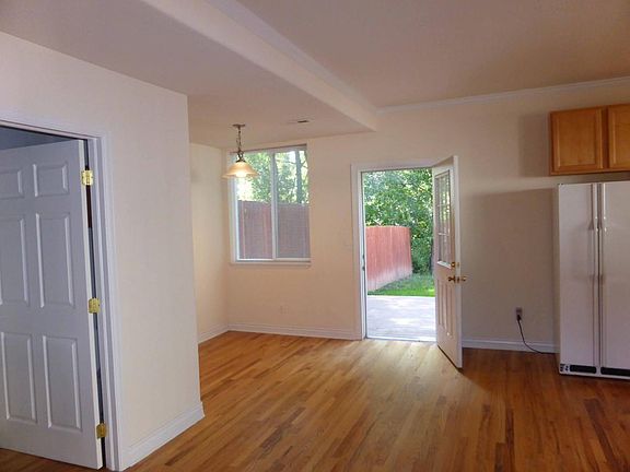 Main living/dining