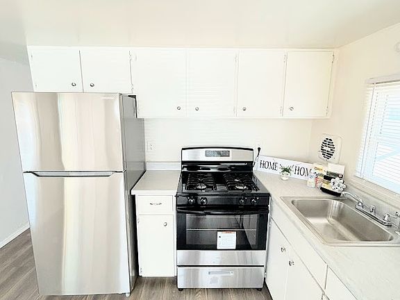 4th image of 2630 N 14th Ave APT 5