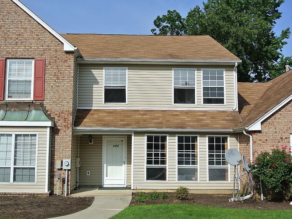 1st image of 157 Tanglewood Pl
