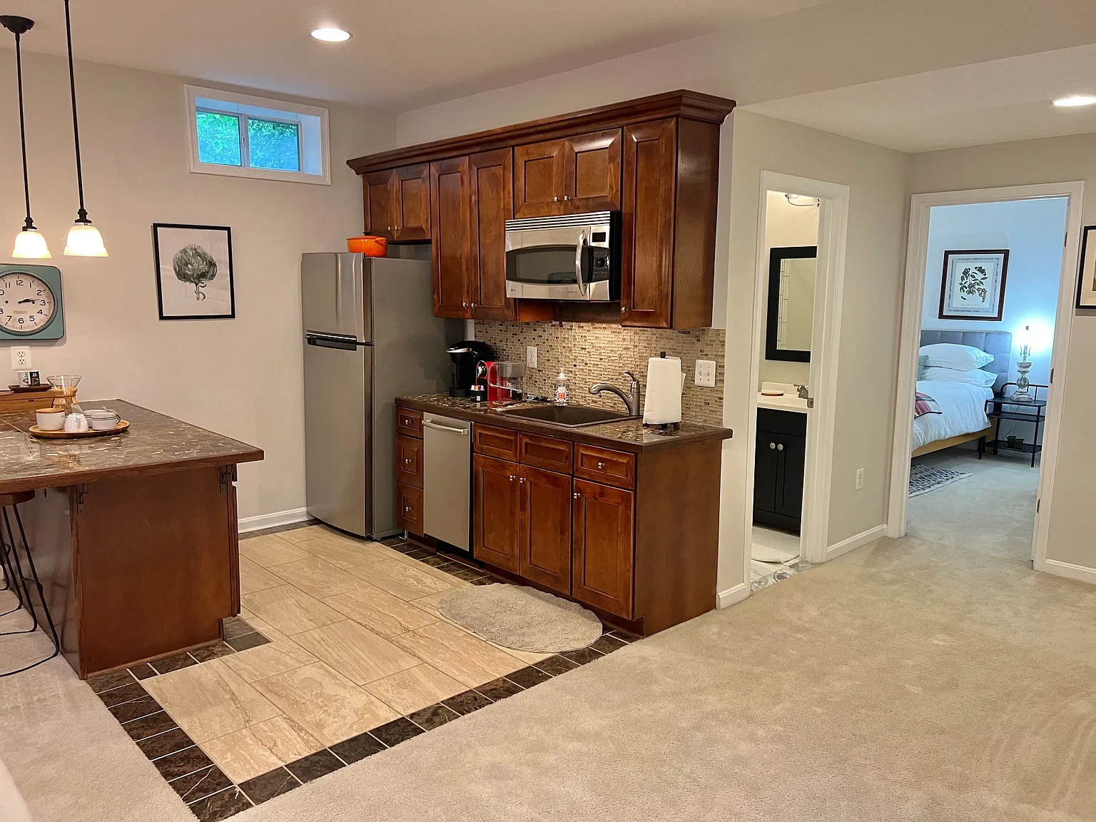 1 bed, 1000 sqft, $2,200 — Photo 3