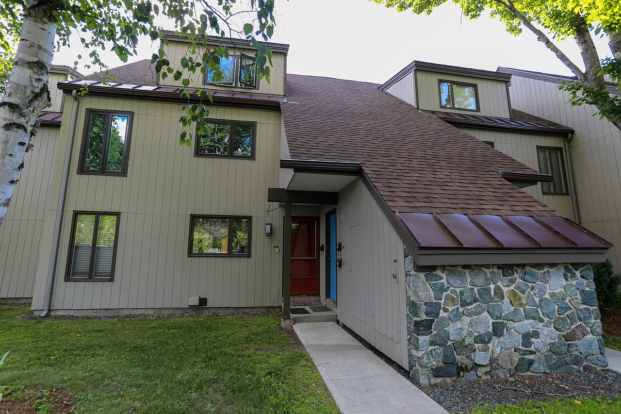 Brook Hollow, Unit - 111 — Photo 2