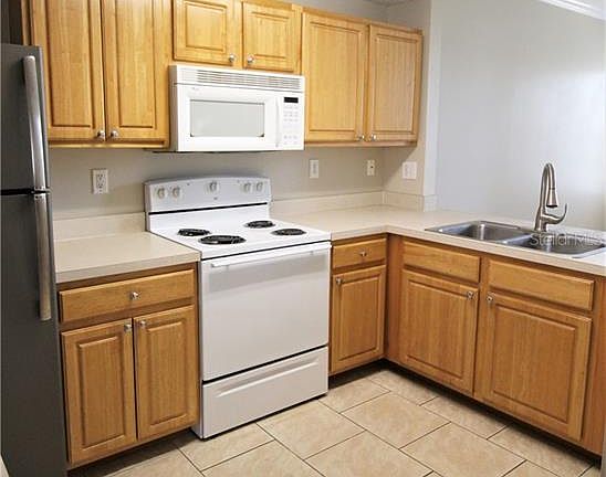 2nd image of 5551 Bentgrass Dr Unit 107