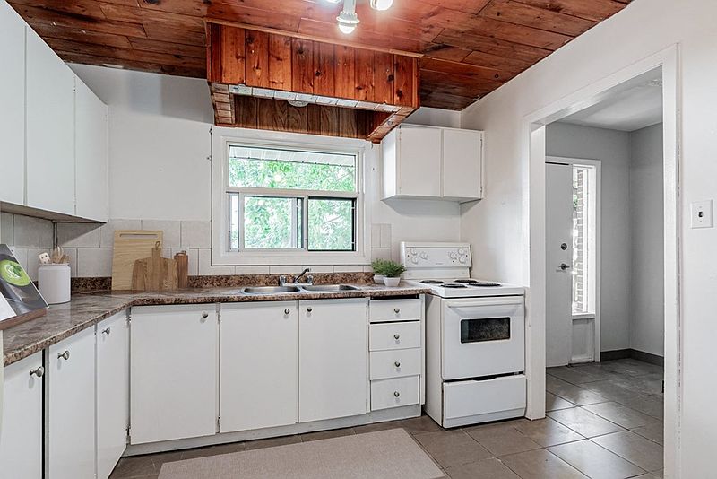Peterborough Apartment for rent - 3 Bedrooms in Peterborough