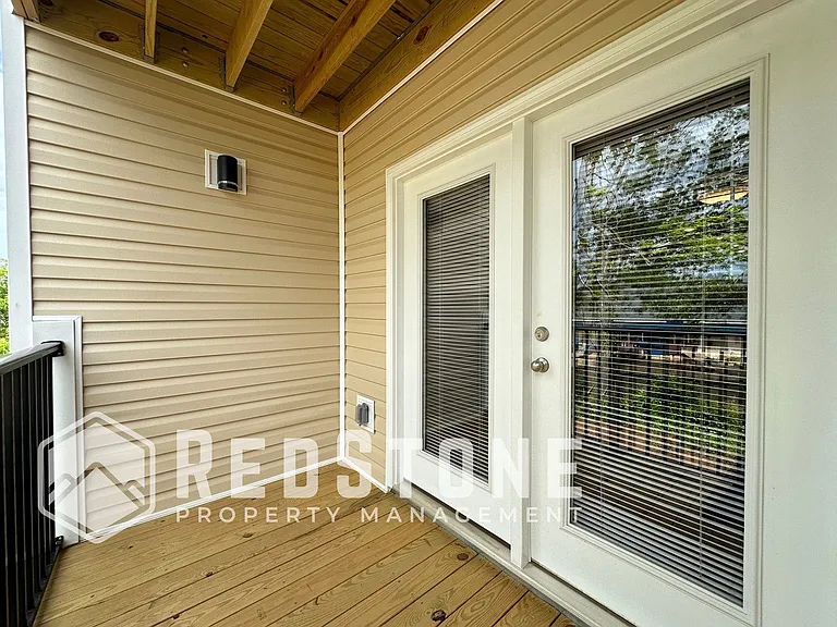 Westbrook Apartments — Photo 14