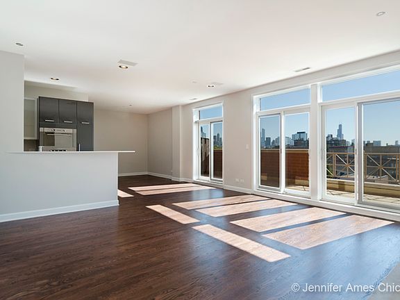 3rd image of 1155 W Armitage Ave APT 501