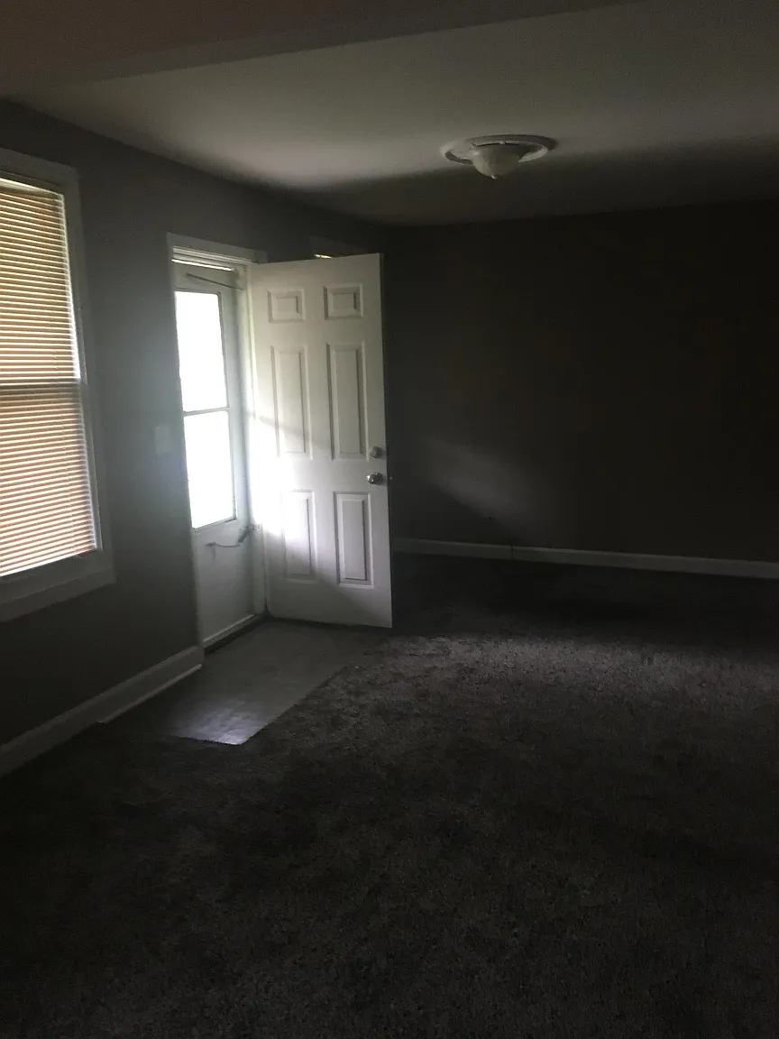 503 Bloomfield Ave photo 1