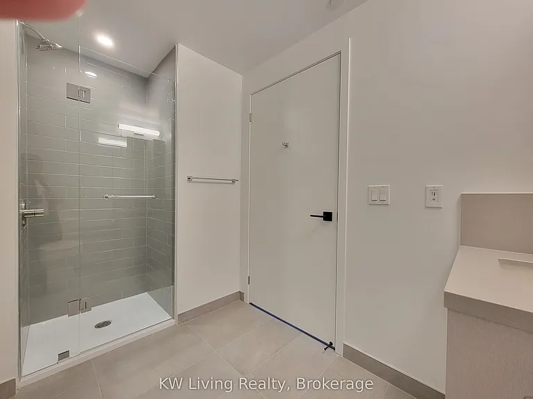 319 Jarvis St #2012 — Photo 7