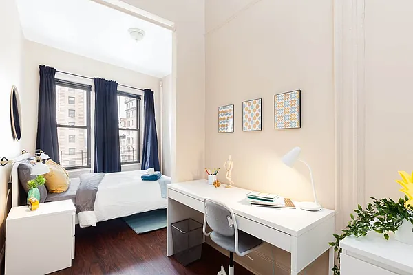 Rented by Bond New York | media 17