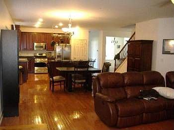 5th image of 2087 Amelia Ln