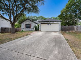 2563 Chasefield Dr, Schertz, TX 78154