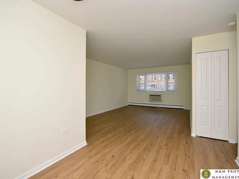 315 N Maple — Photo 31