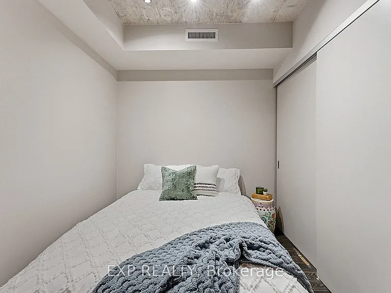39 Brant St #416 — Photo 6