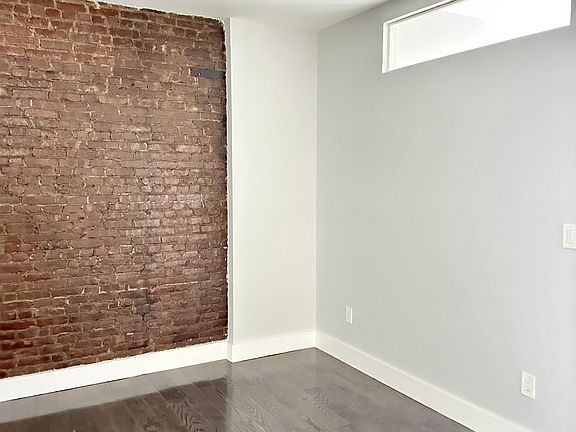 2nd image of 164 Dikeman St APT 1R