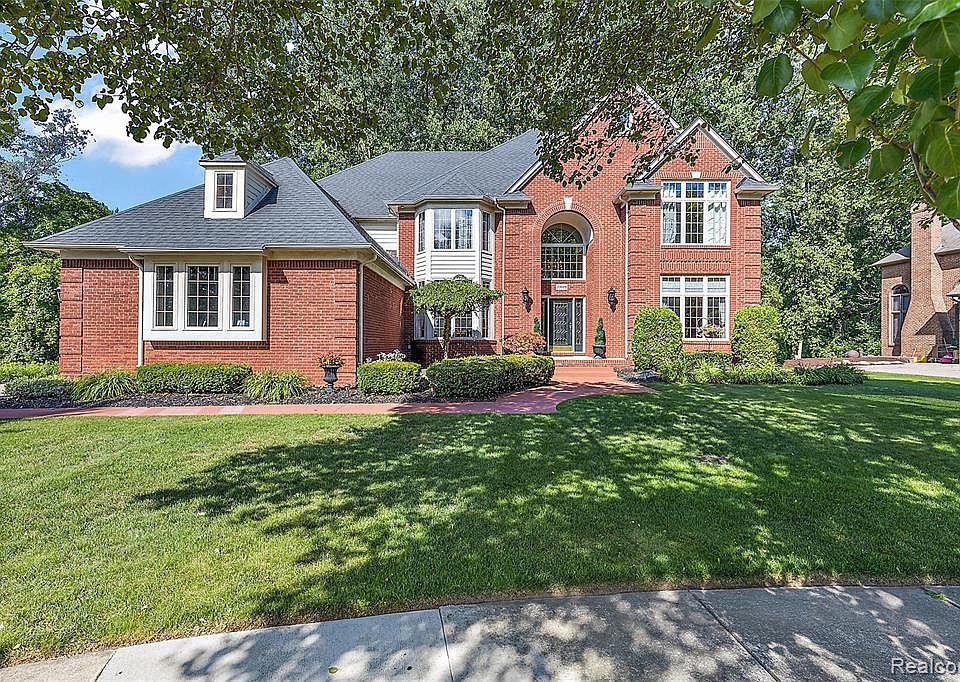 1st image of 53519 Wayburn Ct