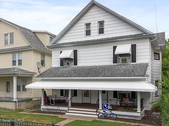 2nd image of 636-638 N Sumner Ave