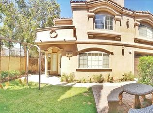 8016 Rose St, Paramount, CA 90723