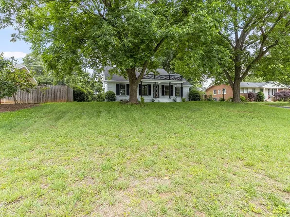 4111 Sudbury Rd, Charlotte, NC 28205