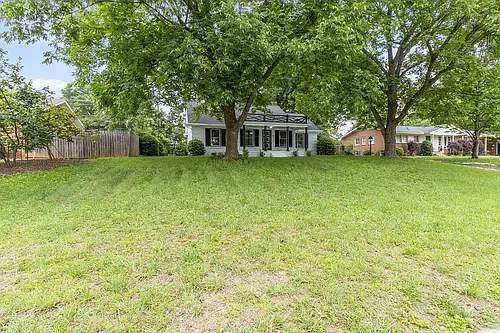 4111 Sudbury Rd Photo 1