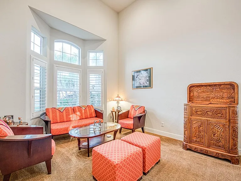 10509 N Sierra Vista Ave — Photo 19