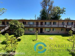 925 Martin Dr APT 8, Escondido, CA 92026