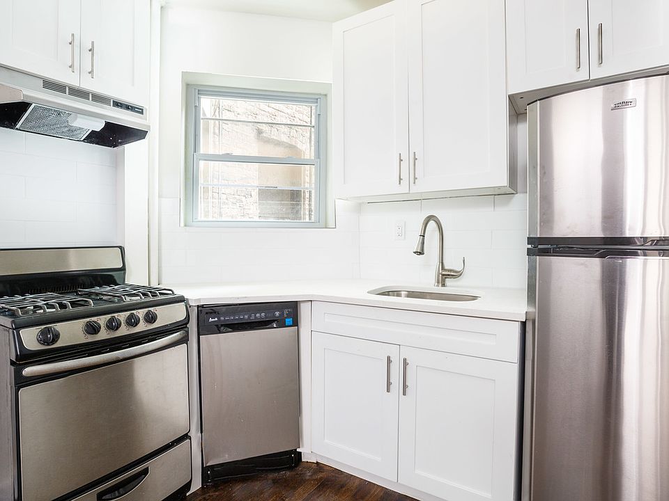 1st image of 310 W 49th St APT 4A