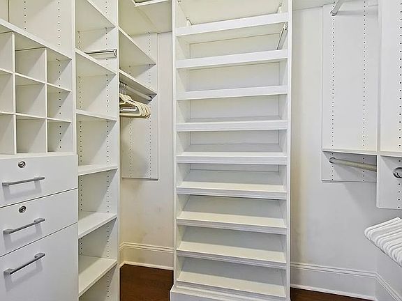 4th image of 300 E 64th St APT 6J